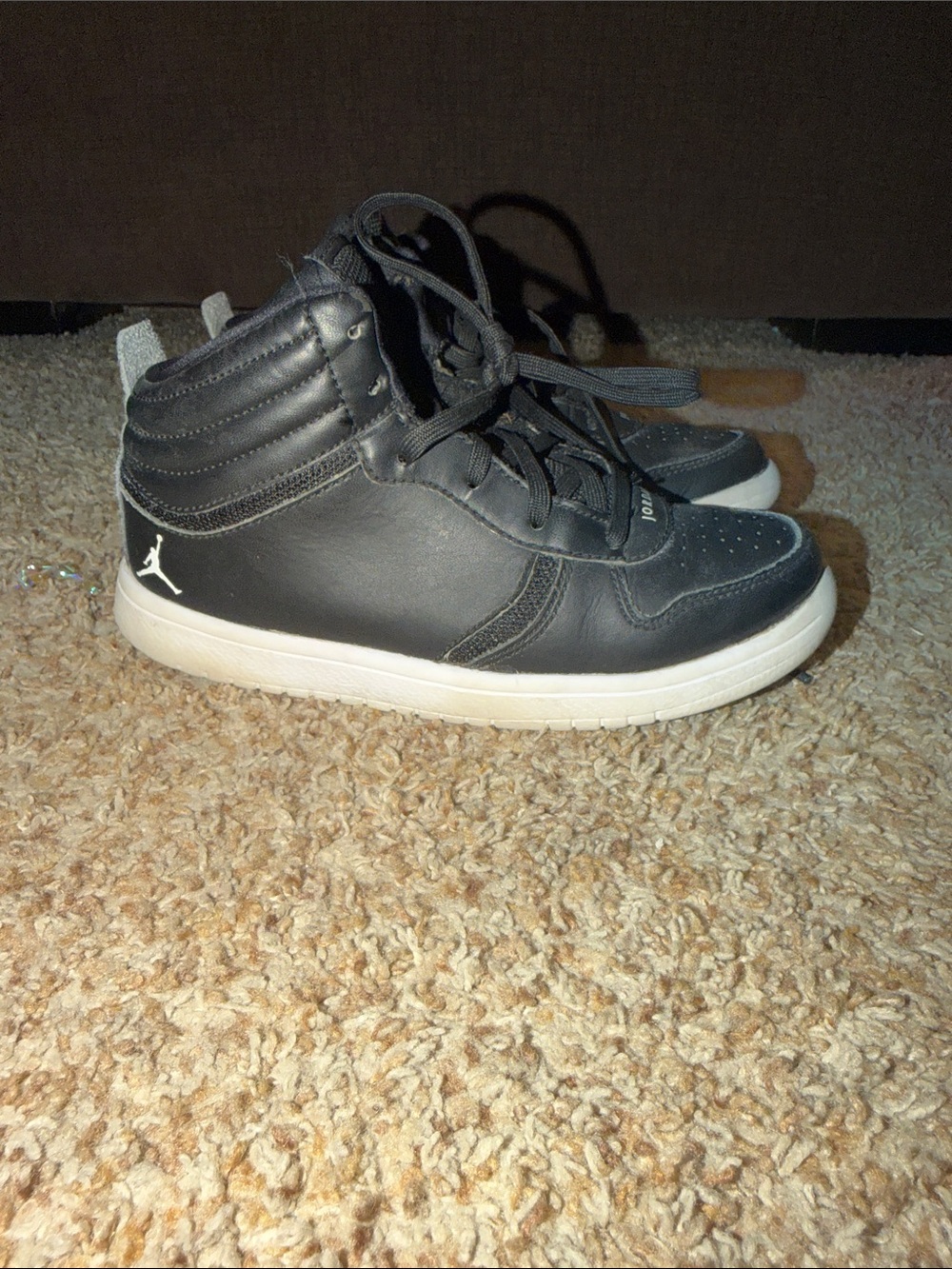 Nike Air Jordan Shoes boys Black White High Top Basketball